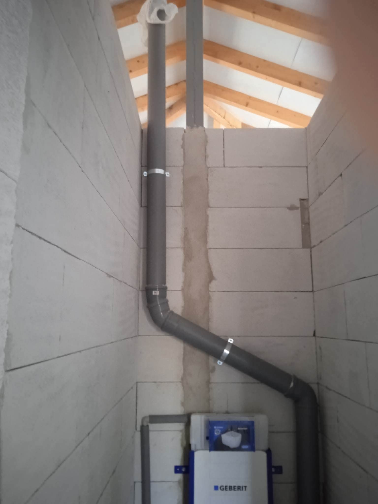 Podomítkový WC modul s odpadním potrubím